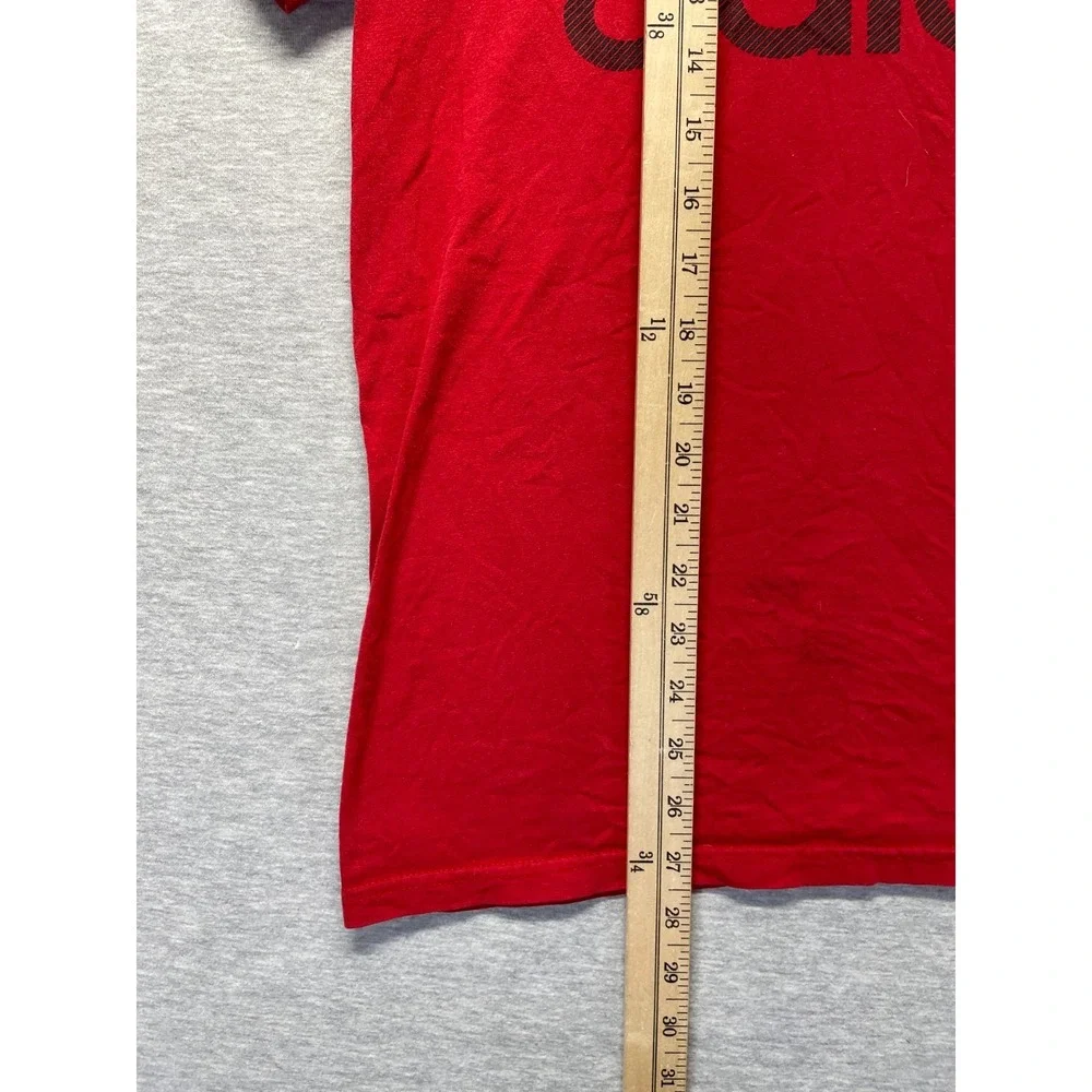 Adidas The Go To Performance T Shirt Mens Medium Red Graphic Print Logo Cotton